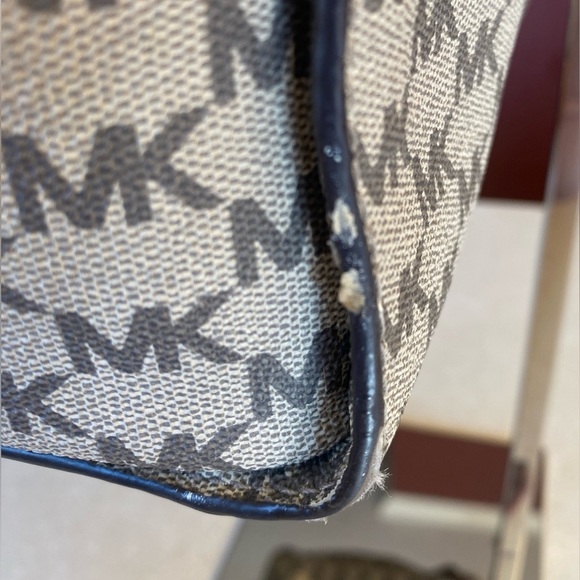 MICHAEL KORS Signature Saffiano Leather Satchel, GUC - Picture 7 of 16